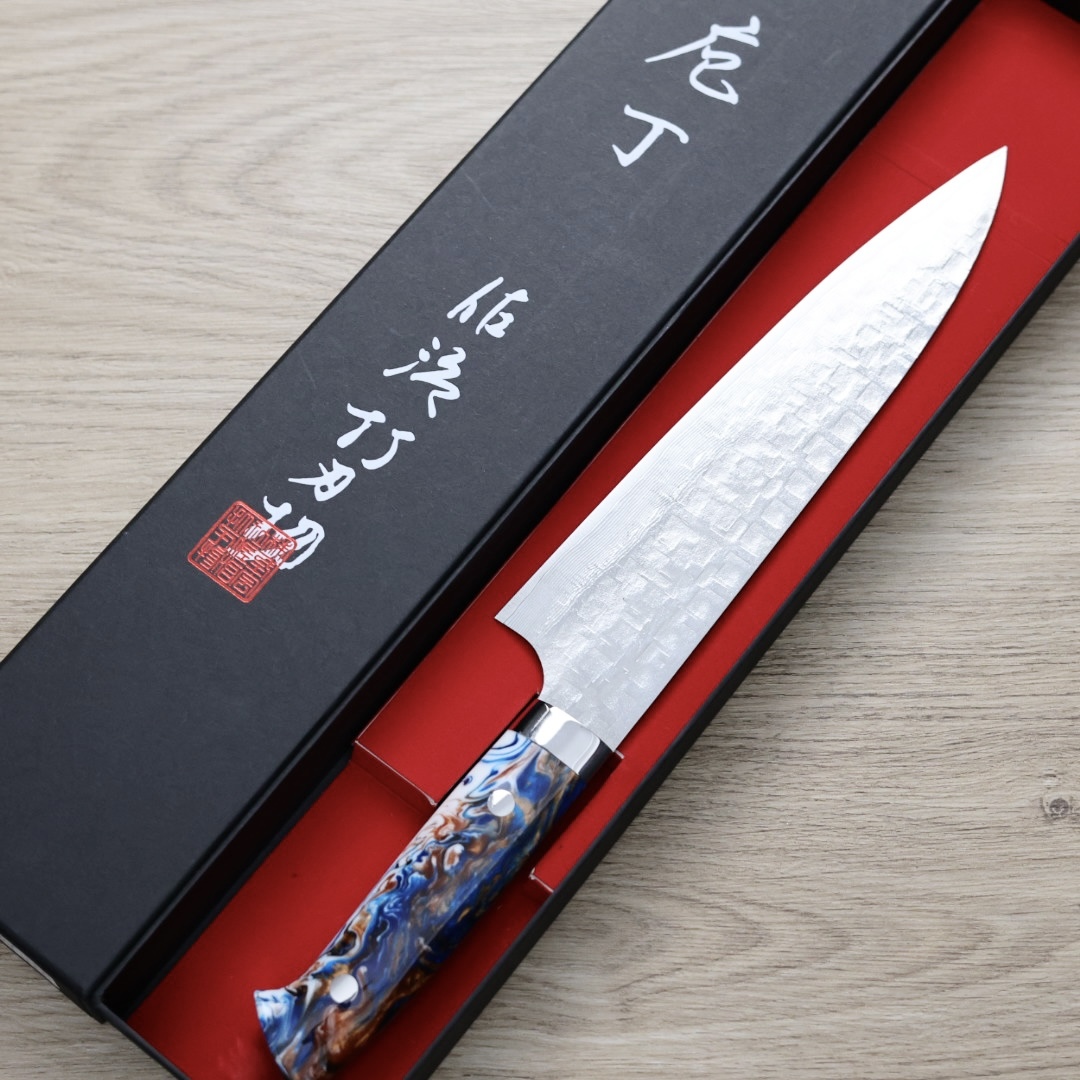 佐治武士 牛刀 210mm VG10鋼 十字鎚目大馬士革 藍壓克力柄