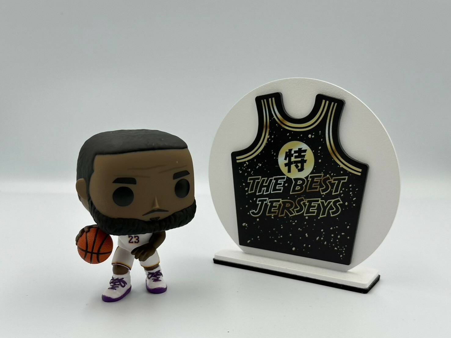 NBA公仔 Lebron James 洛杉磯湖人白 #52 Funko Pop! Vinyl Figure 全新
