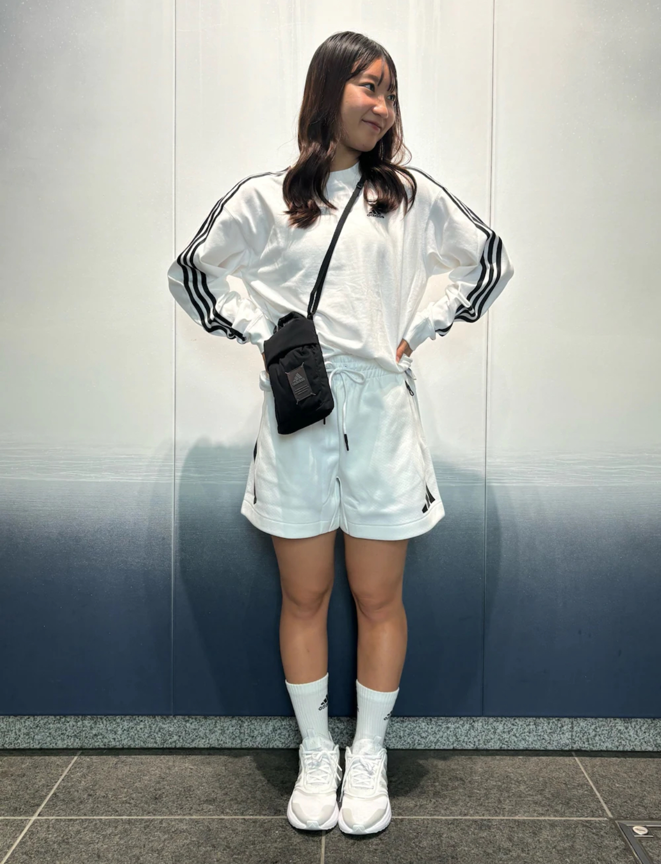 【預購】J1220902 adidas 黑色單肩包（日本限定）