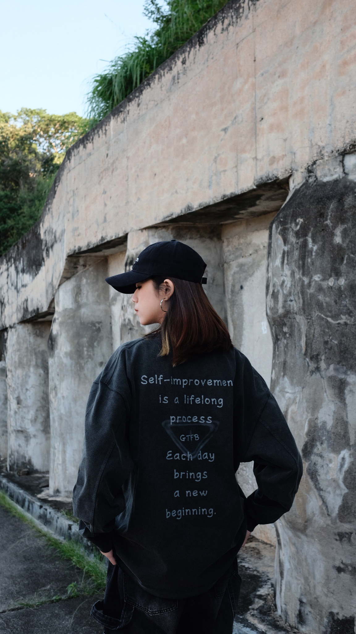 LT0013 背三角形長袖