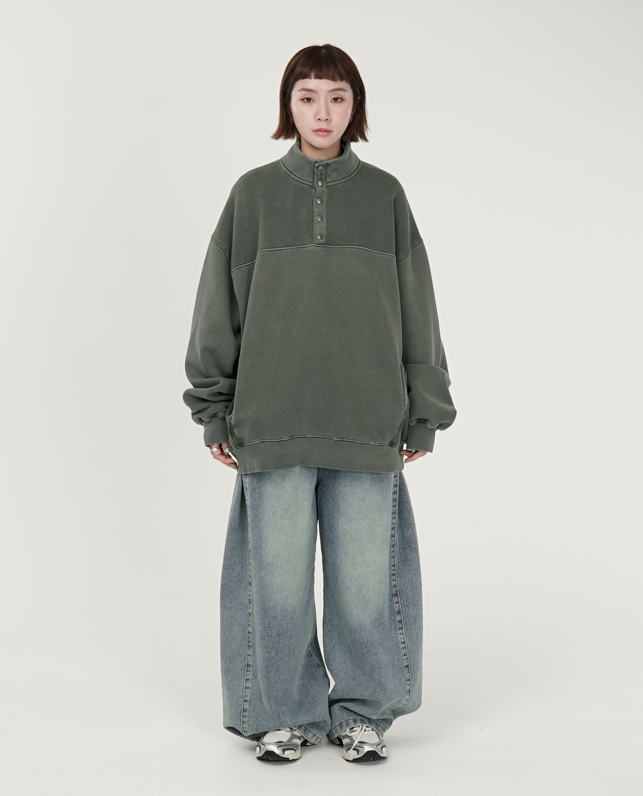 小高領水洗壓釦大學t