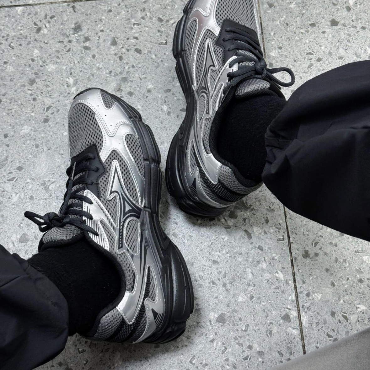 Mizuno Cyclone Speed 2k 慢跑鞋 老爹鞋 網布 異材質 銀灰黑底 銀黑