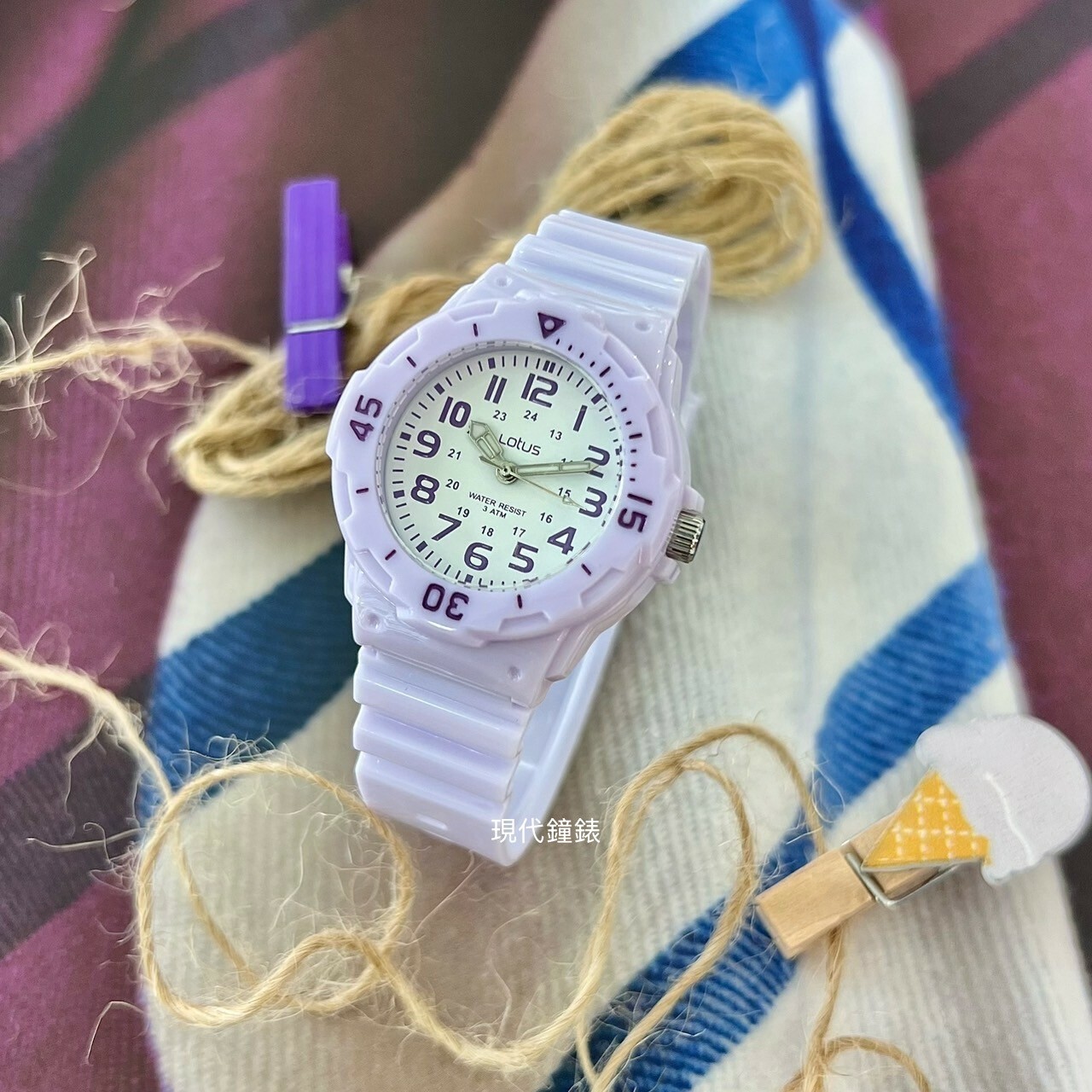 【JAGA 捷卡】LOTUS系列小甜心數字錶 TIP2108L1-40 33mm現代鐘錶