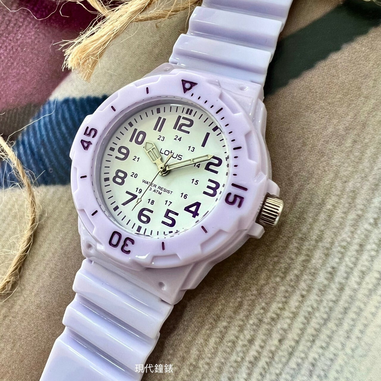 【JAGA 捷卡】LOTUS系列小甜心數字錶 TIP2108L1-40 33mm現代鐘錶