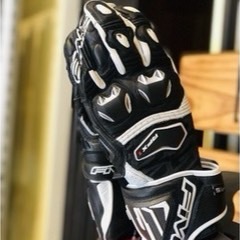 德芯騎士部品屋 FIVE 手套 RACING RFX1 黑白 牛皮  碳纖護塊 CE護具 防摔手套