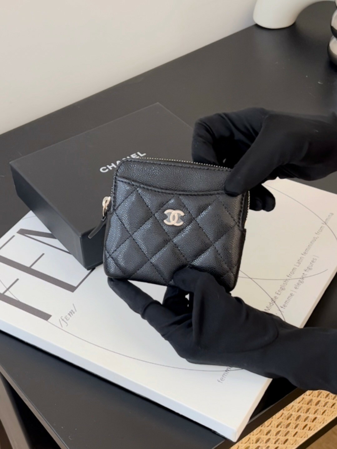 CHANEL｜COCO 胖胖吐司卡包 黑金