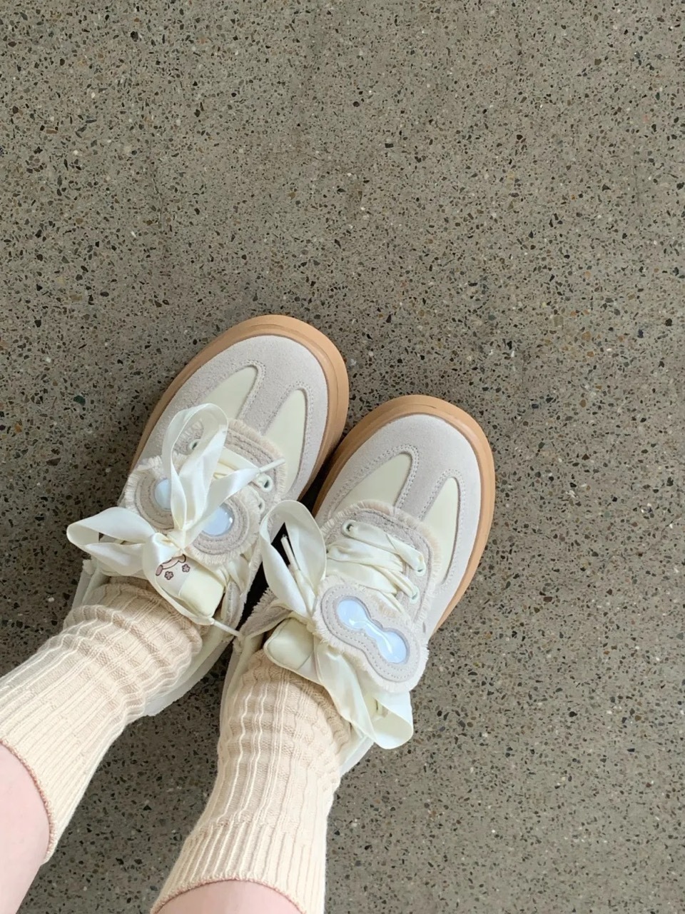 WE FLOWER X NAIXIGU 小花鞋 奶油白 焦糖底 增高 厚底 復古 Aespa Winter 金冬天同款 男女鞋 / 預購