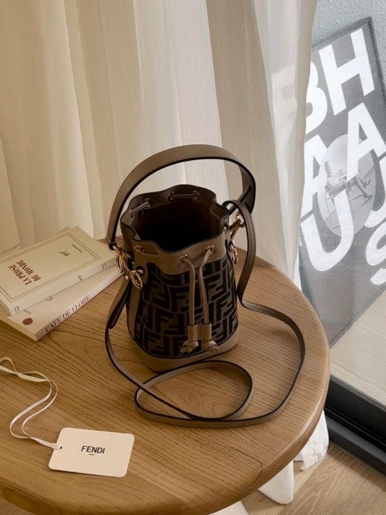 FENDI｜FF MON TRESOR 迷你水桶包 棕色老花