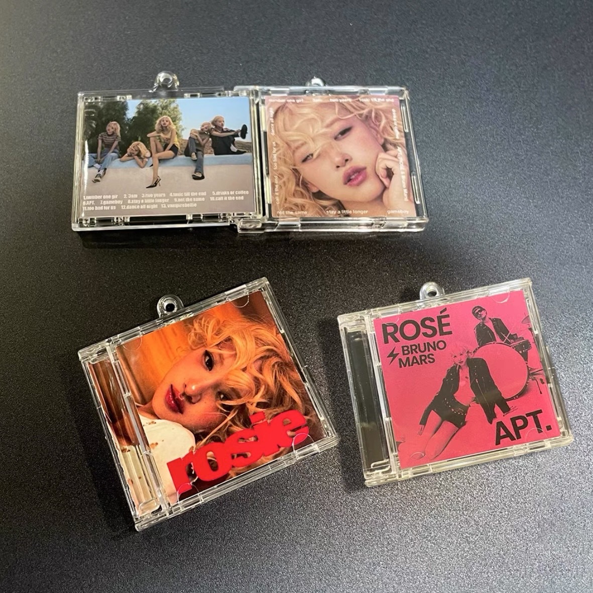 Rosé 朴彩英 APT. Bruno Mars NFC 感應 迷你專輯吊飾 鑰匙圈 專輯
