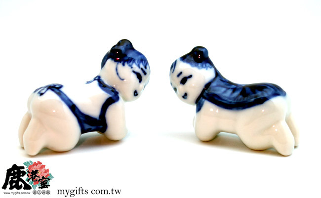 青花娃娃筷架 開運吉祥居家擺飾｜手工彩繪藝術品｜收藏送禮首選