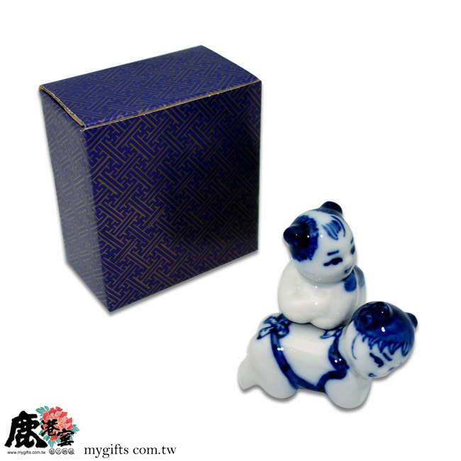 鹿港窯【青花娃娃筷架】開運吉祥居家擺飾｜手工彩繪藝術品｜收藏送禮首選