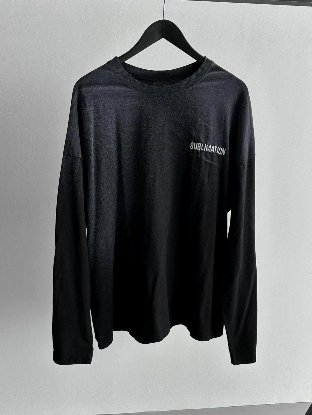 仿污英文字長袖衫 SUB-011T