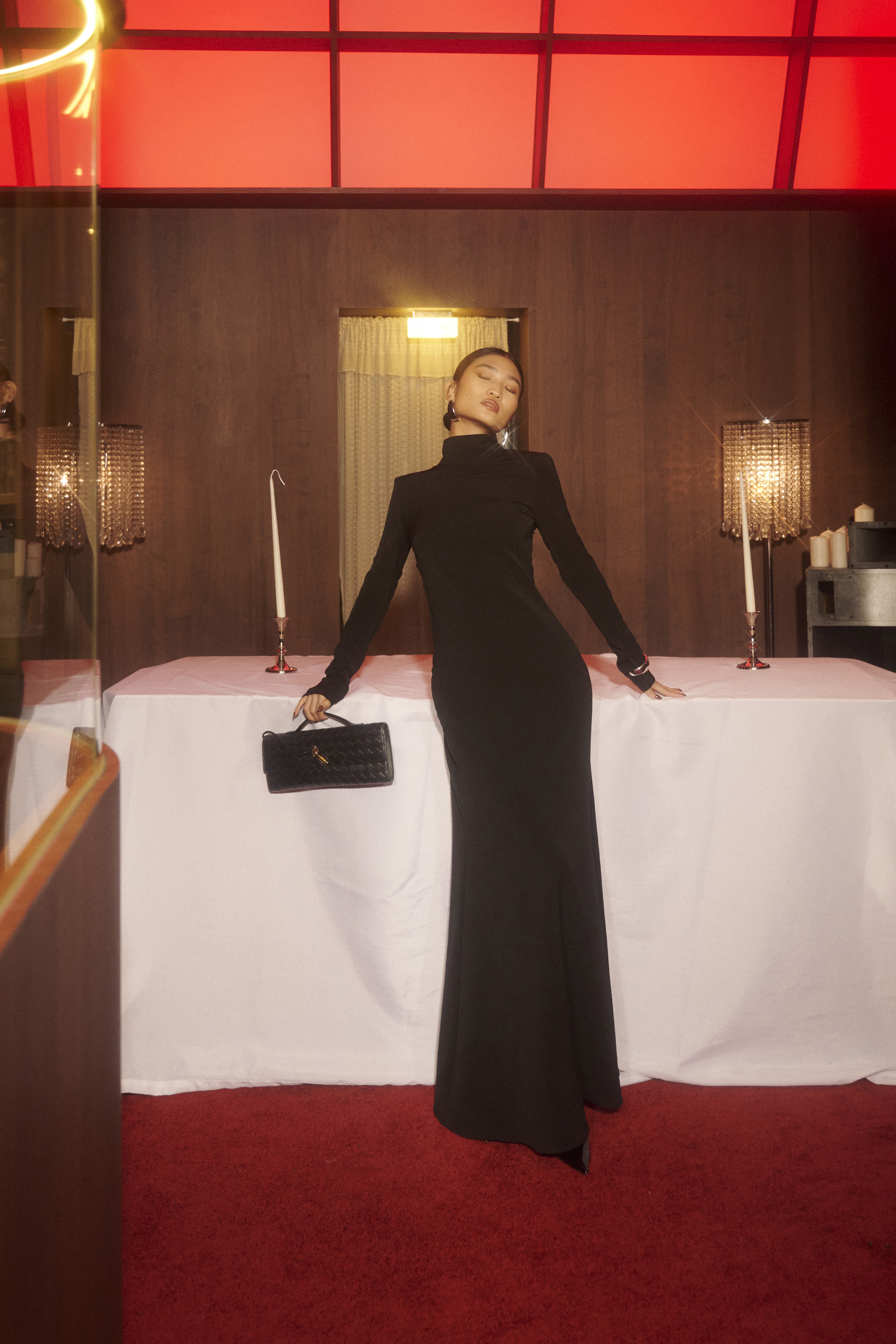 高領露背洋裝(S現貨)