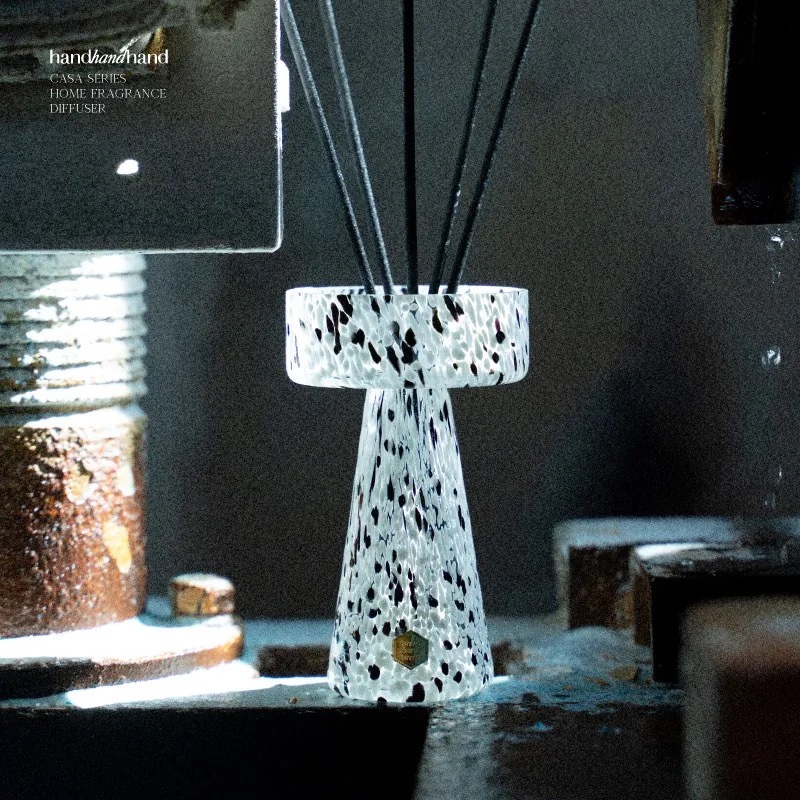 Handhandhand 手工玻璃擴香 . CASA Series