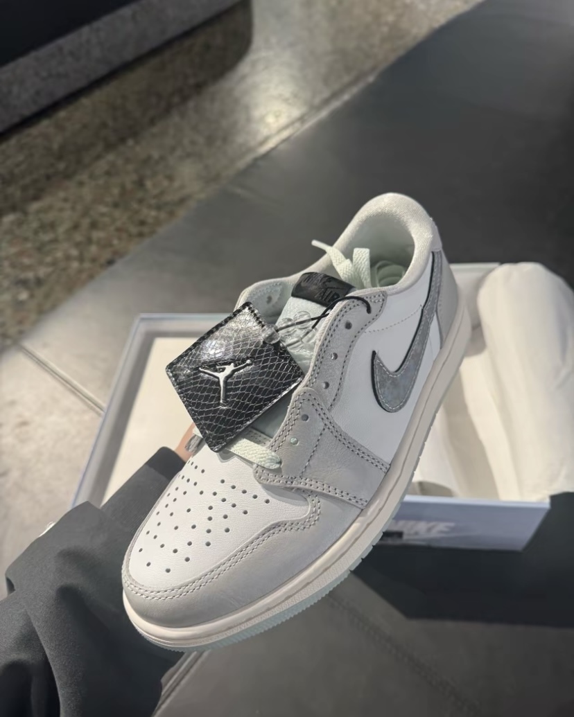 【Focus Store】預購 Nike Air Jordan 1 Low OG "Snake" CNY蛇年 HF3144-100