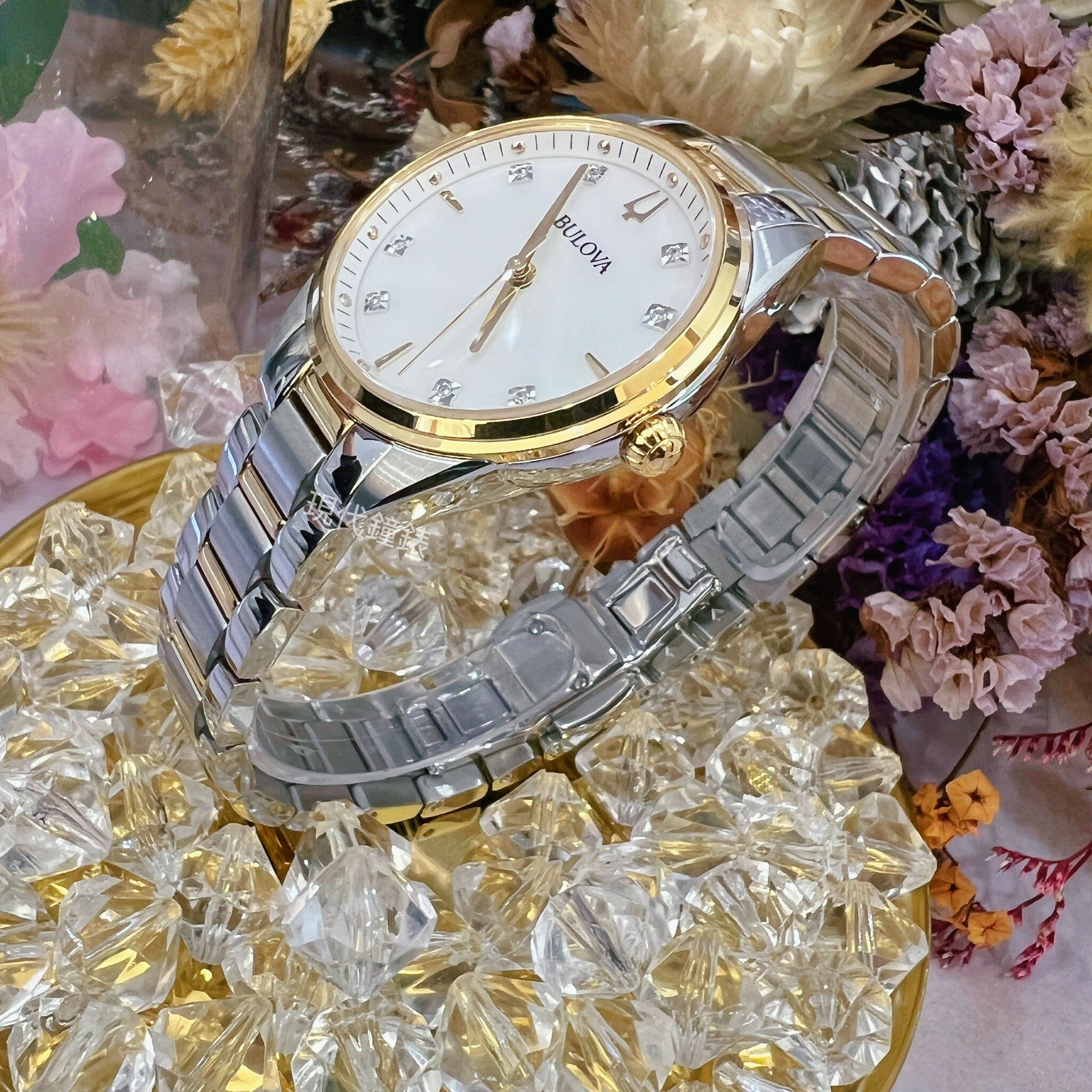 【BULOVA 寶路華】輕奢華晶鑽女腕錶98P184 32mm 現代鐘錶