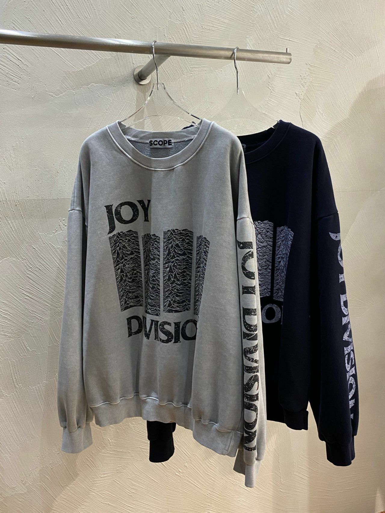 洗水英文字圖案衛衣(薄抓毛底) SCOPE-072T