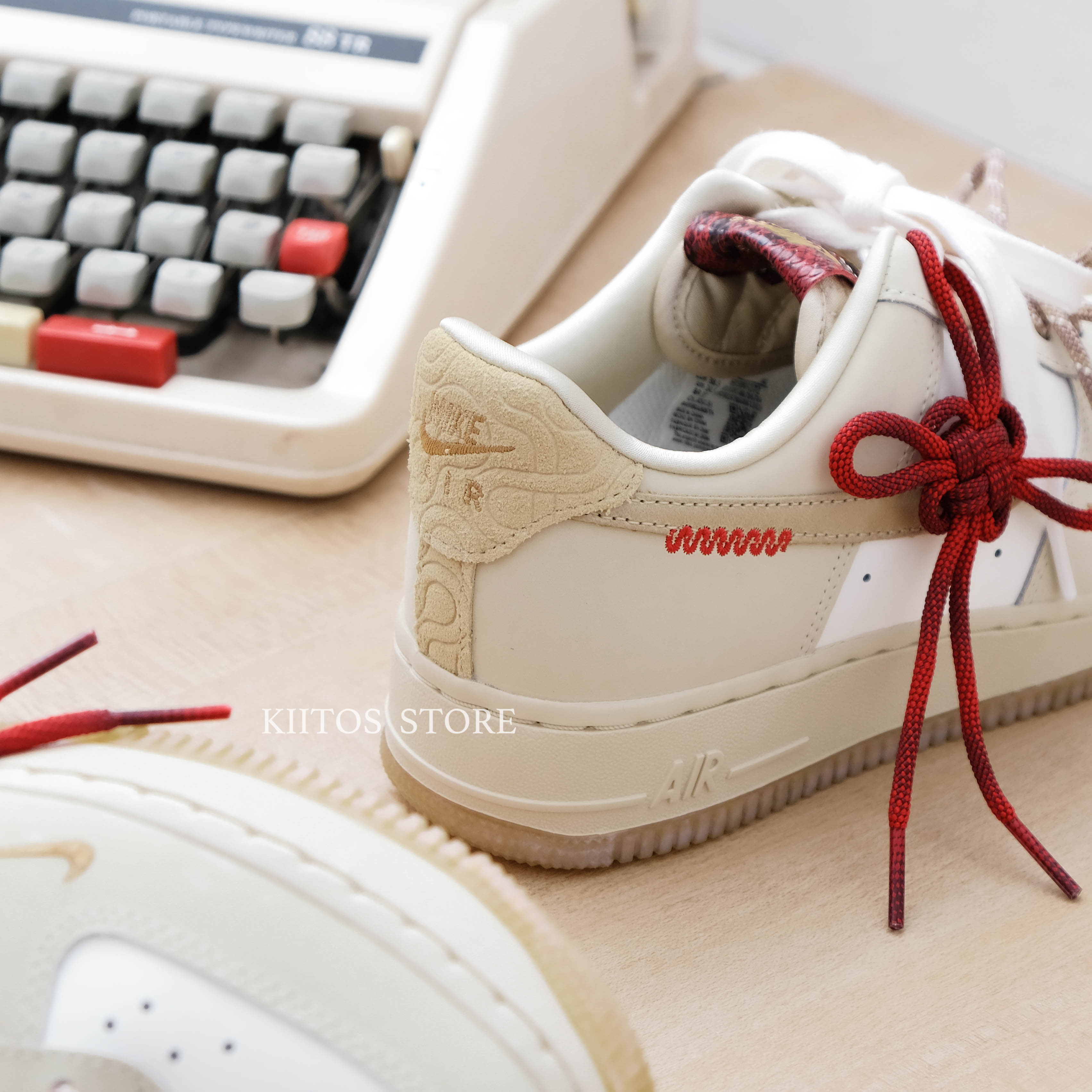 Nike Air Force 1 Low Year of the Snake 蛇年 卡其色 女鞋 HV5990-172