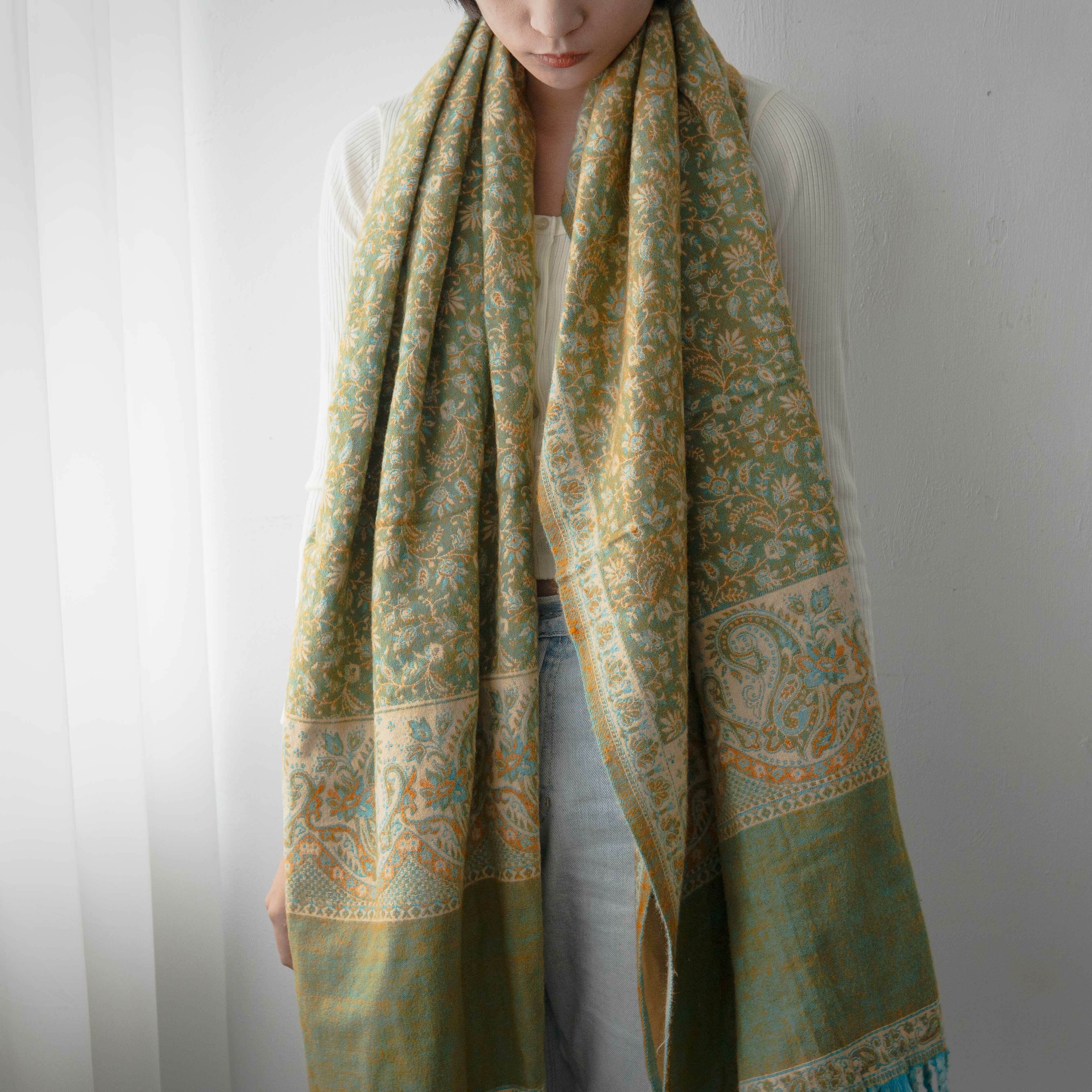 印度繽紛碎花披毯 / 沙發巾（淺綠）