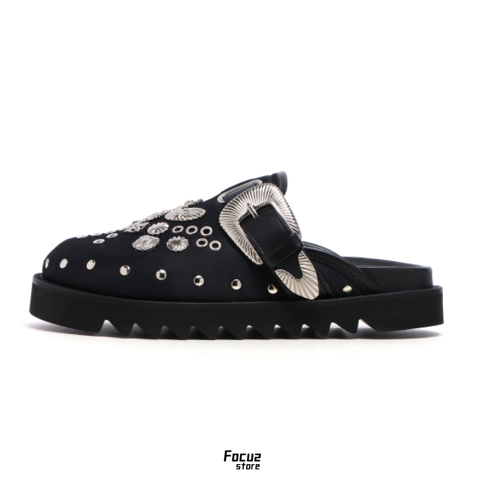 【Focus Store】預購 TOGA ARCHIVES Eyelet metal sabot mules "Black" 穆勒拖