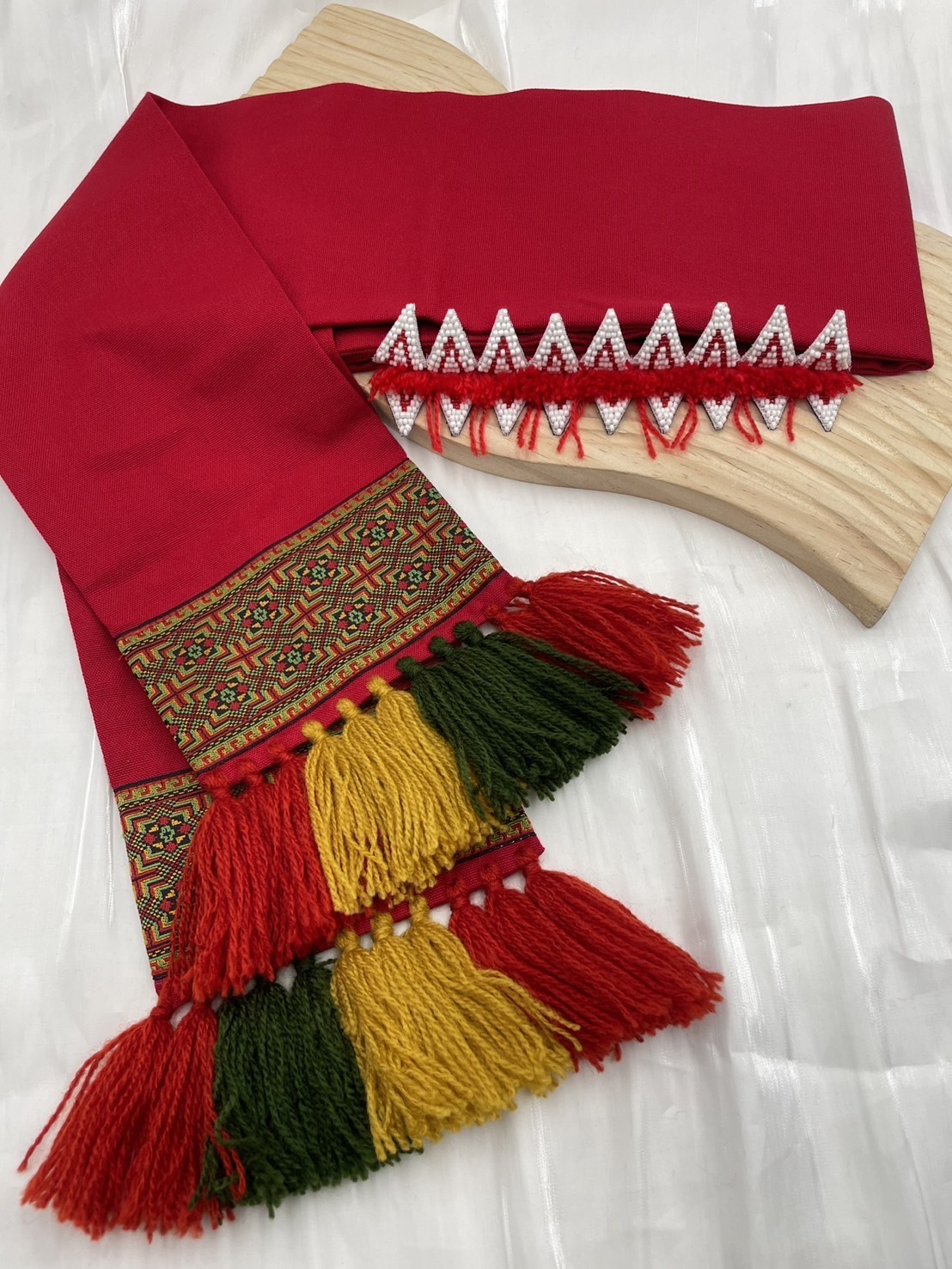 No.5-18瓣珠繡額花寬頭巾158cm