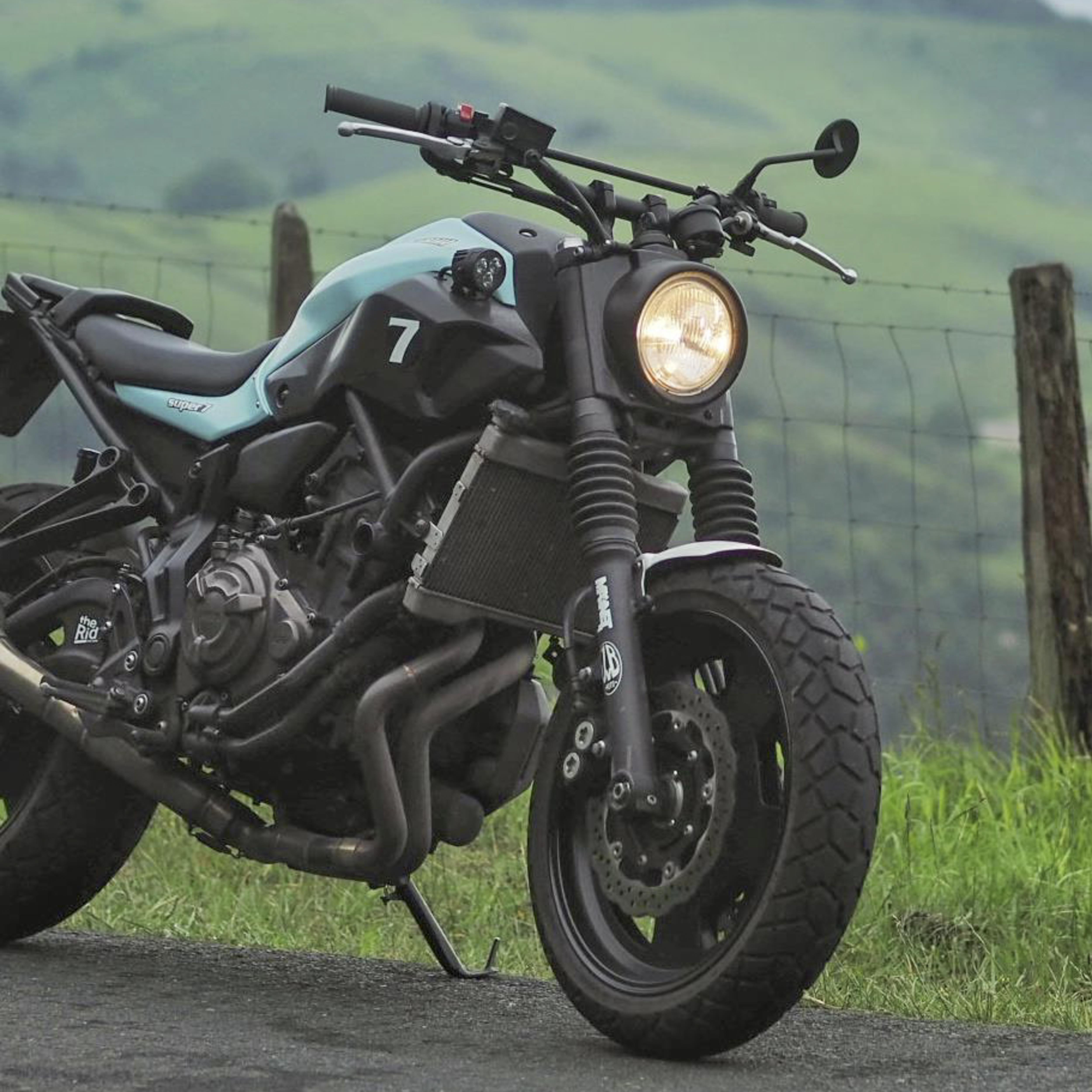 JvB 山葉 MT07 (14-17) 專用 大燈 燈罩套件 鹵素燈泡