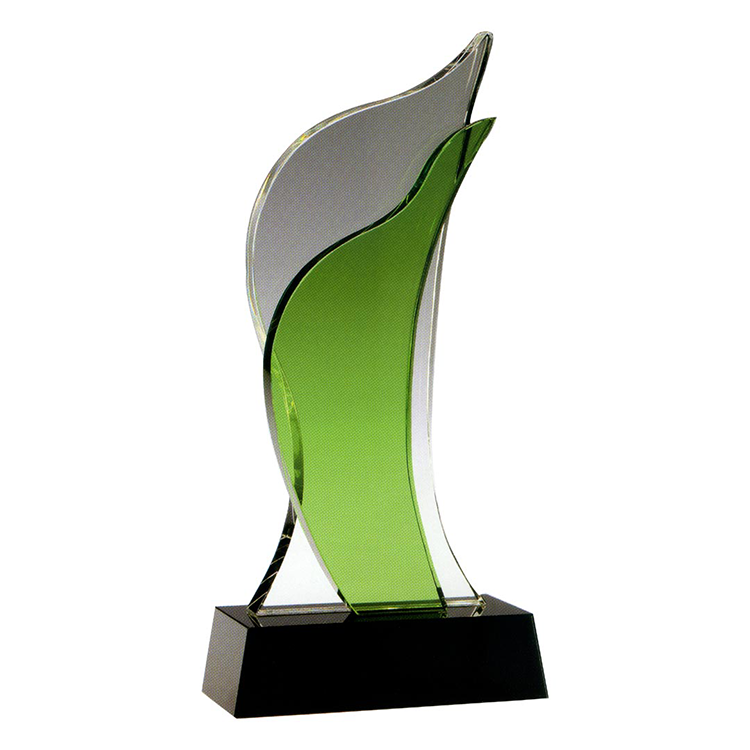 鹿港窯水晶獎座｜流光溢彩多色造型 獨特設計點亮榮耀瞬間