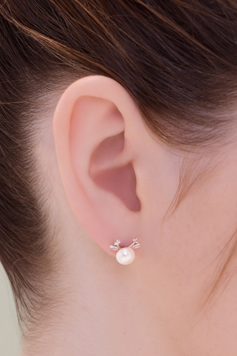 【925純銀】聖誕限定淡水珍珠小鹿。銀針耳環(銀)