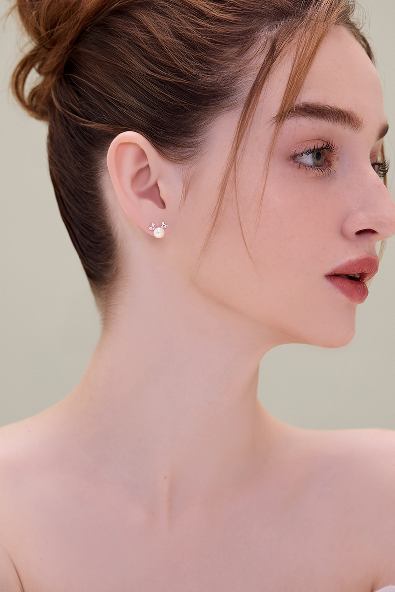 【925純銀】聖誕限定淡水珍珠小鹿。銀針耳環(銀)