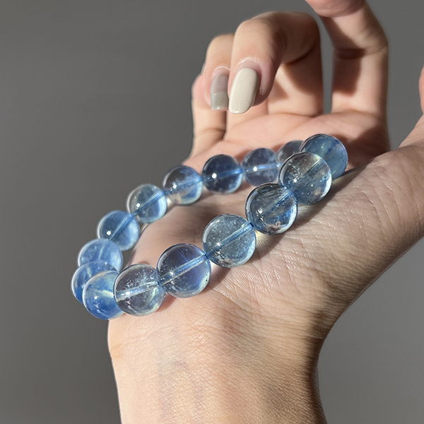transparent-aquamarine-1