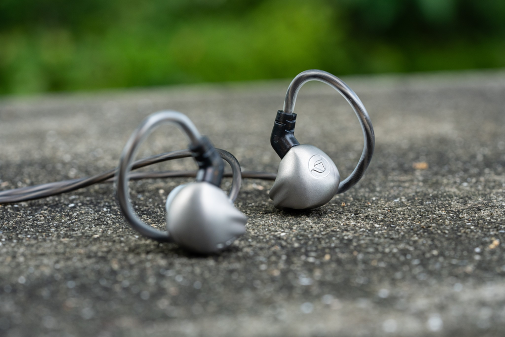 Dita Audio Mecha 鈦合金動圈單元入耳式耳機