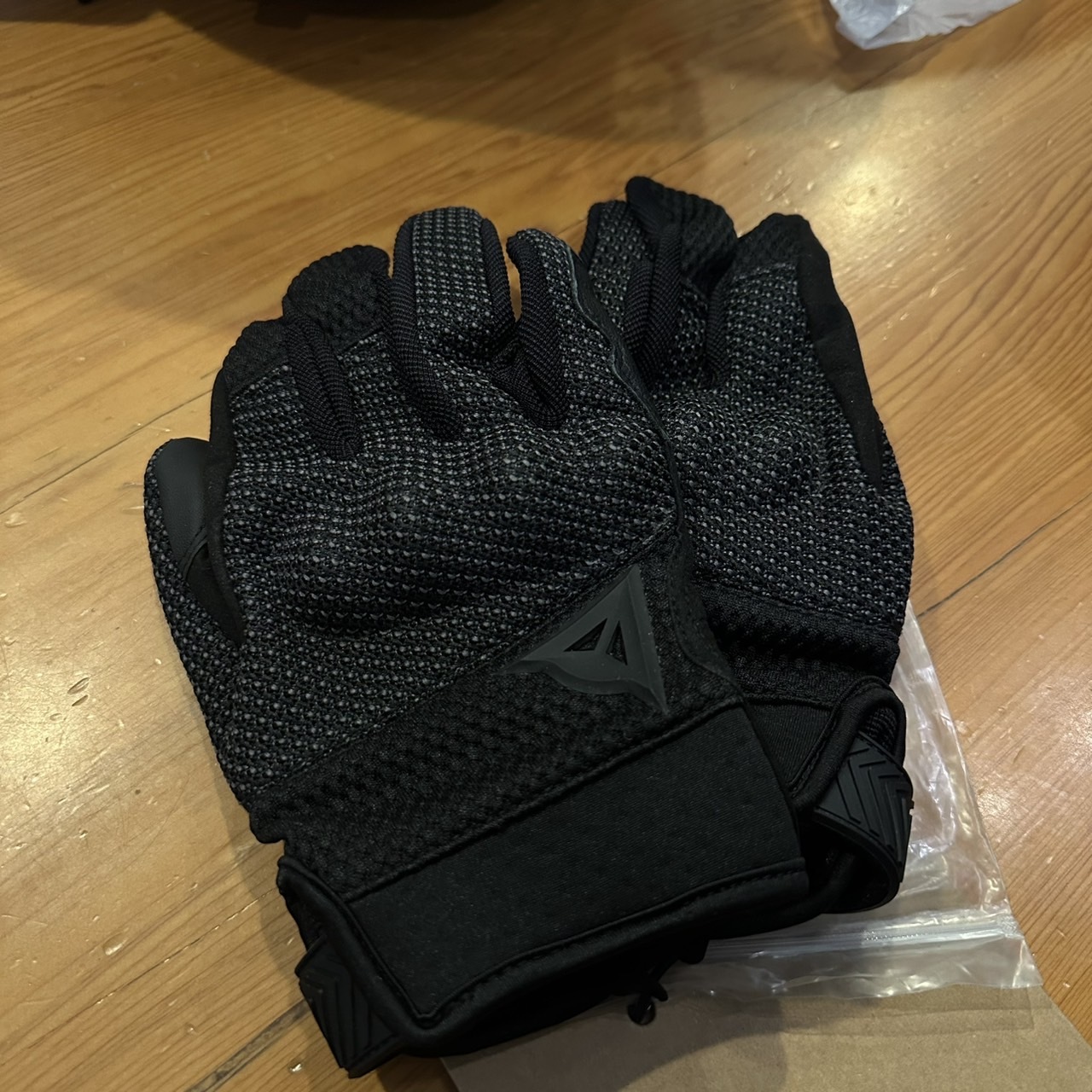 (現貨)德芯騎士部品屋DAINESE 防摔手套 TORINO 透氣網布手套 夏季 觸控 彈性 春夏款 騎士手套 丹尼斯