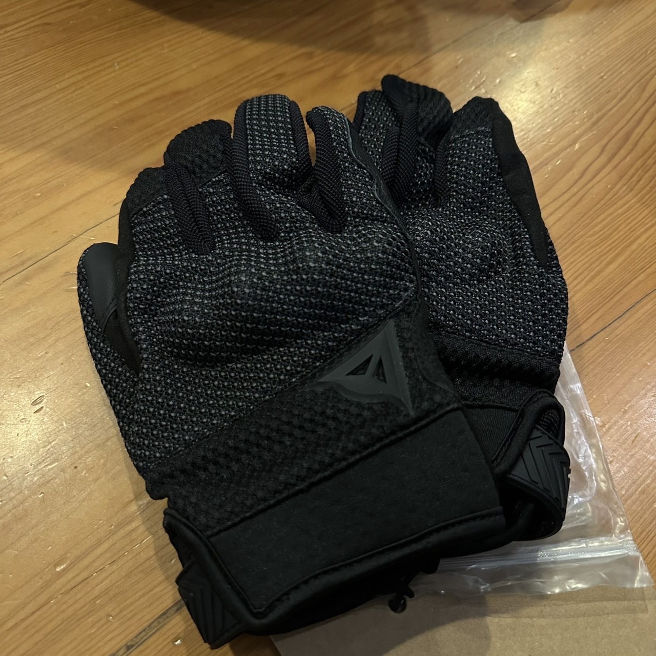 (現貨)德芯騎士部品屋DAINESE 防摔手套 TORINO 透氣網布手套 夏季 觸控 彈性 春夏款 騎士手套 丹尼斯