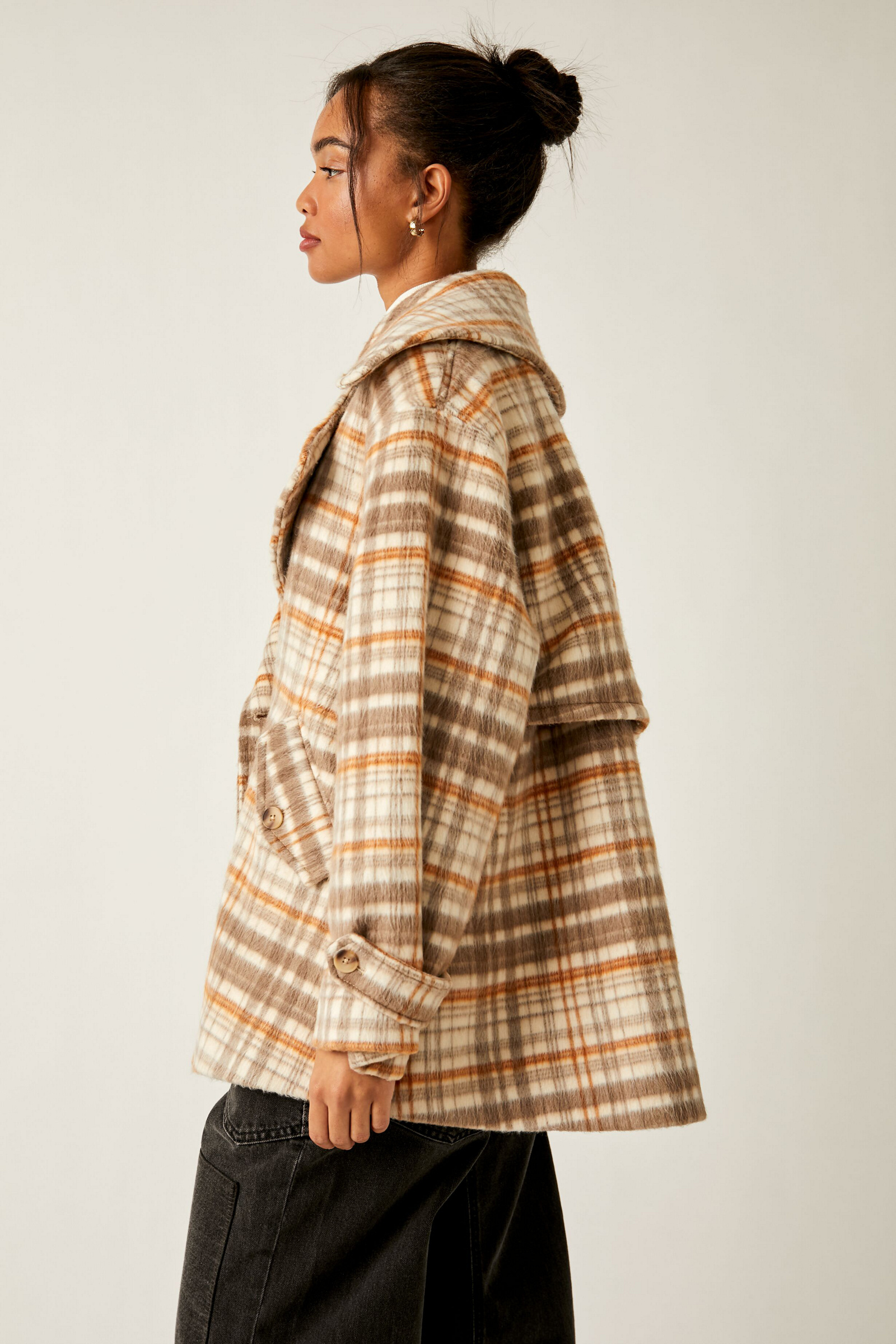 Highlands Wool Peacoat 格紋寬版翻領大衣