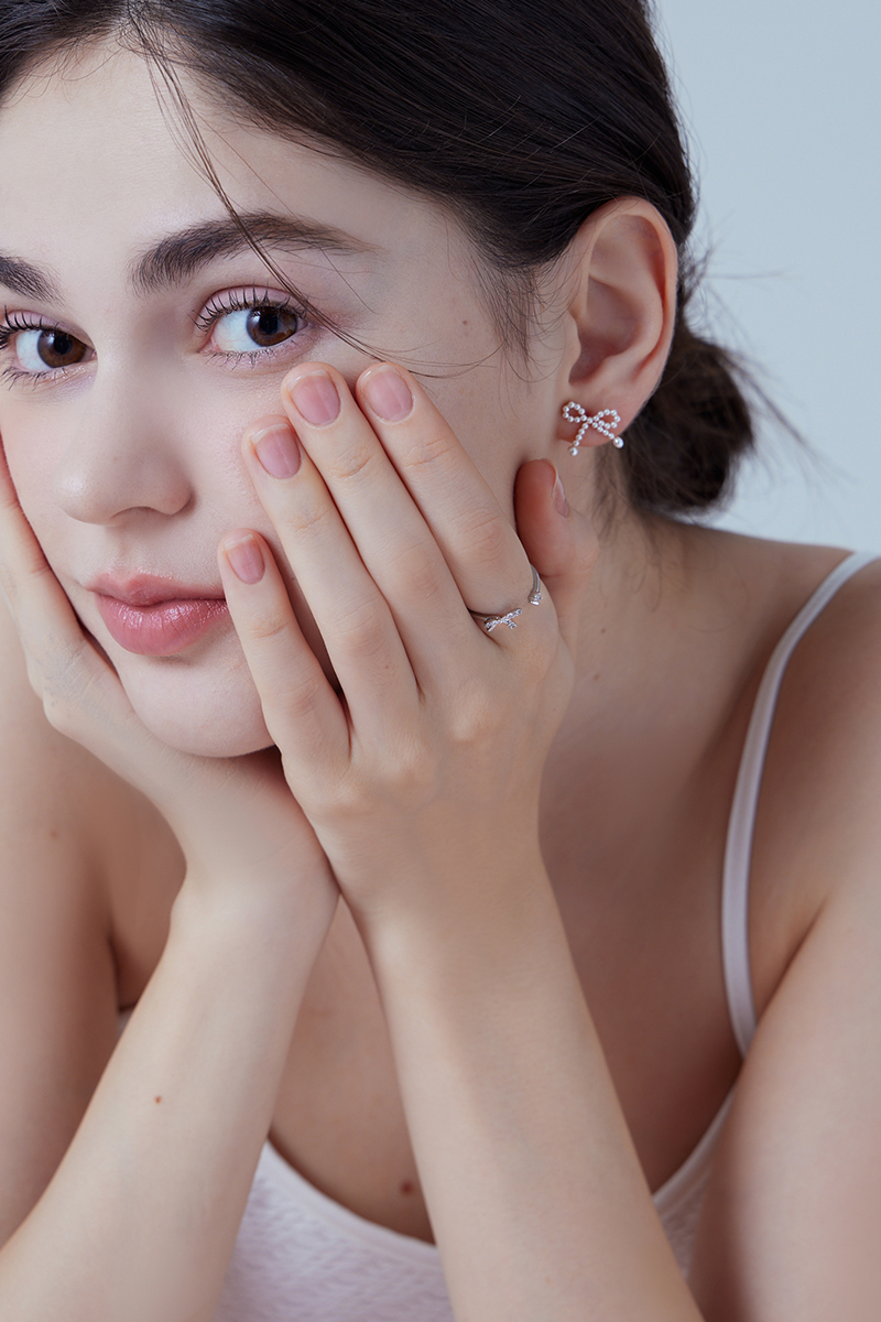 簍空鋯石蝴蝶結可調戒指