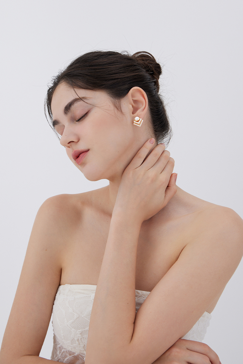 宫廷雙層珍珠。夾式耳環