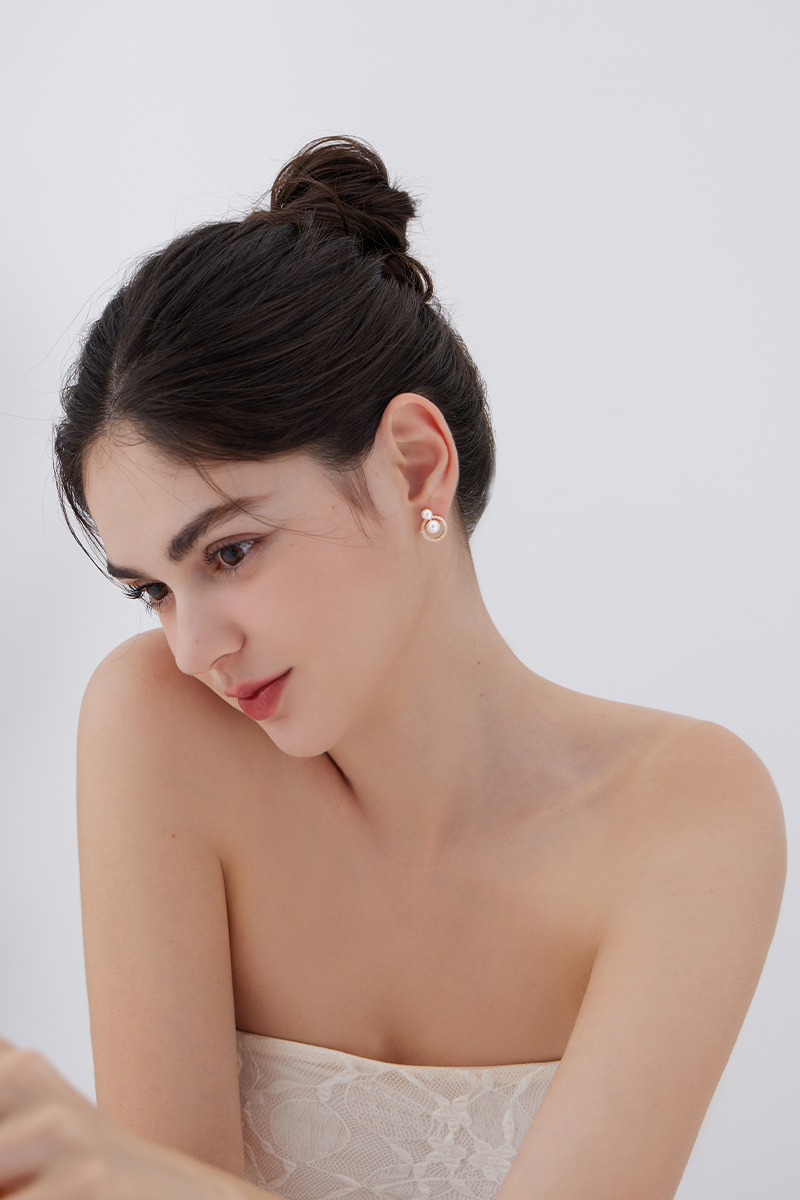 法式復古圓形鋯石珍珠。銀針耳環