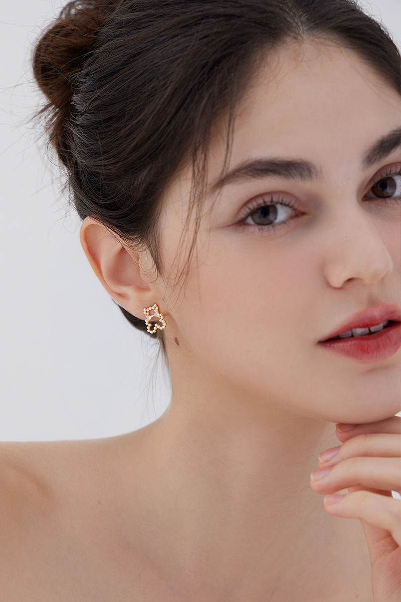 珍珠小熊。銀針耳環