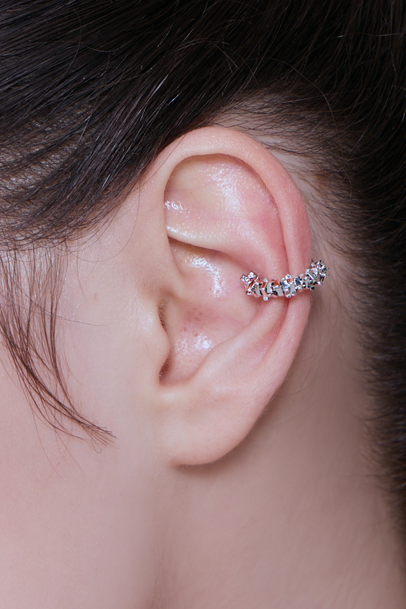 甜酷閃耀切面耳骨夾(銀)