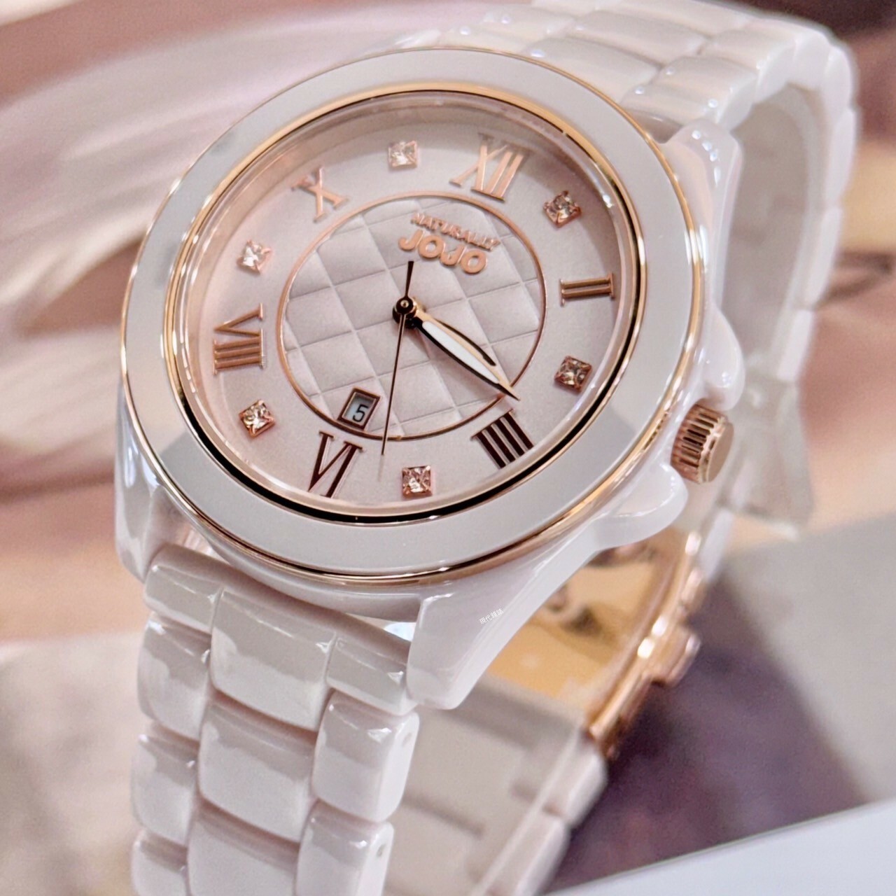 【NATURALLY JOJO】菱格時尚面板陶瓷腕錶JO96995-13R 36mm 現代鐘錶