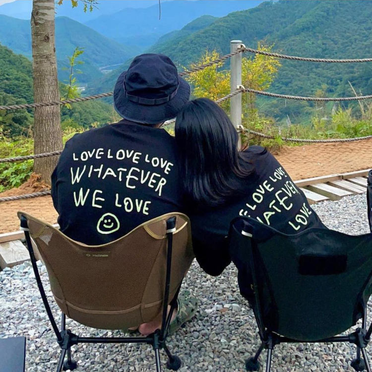 韓國 ooowl 塗鴉文字踢 WE LOVE 黑