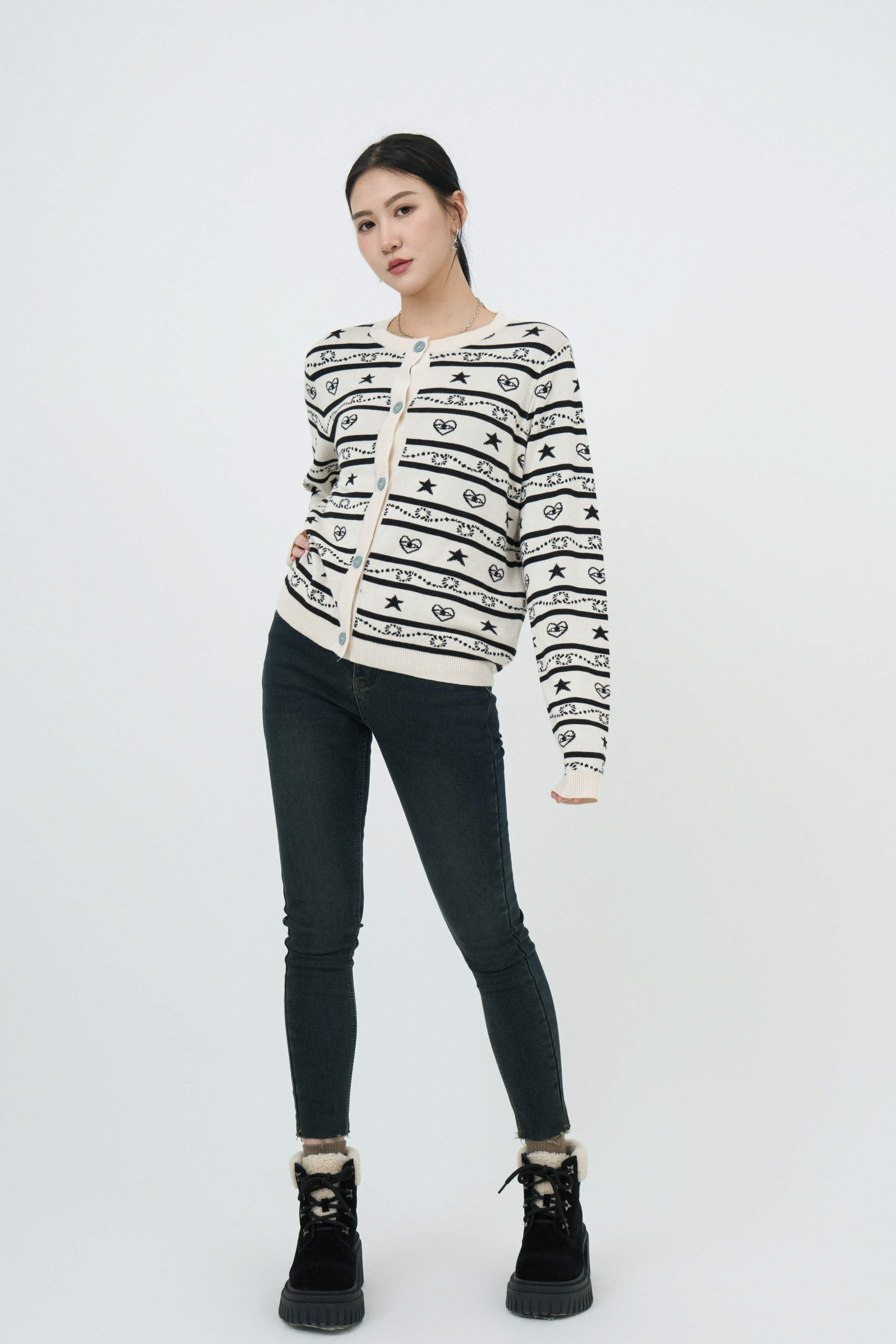 FW24_0290（針織外套+牛仔褲）