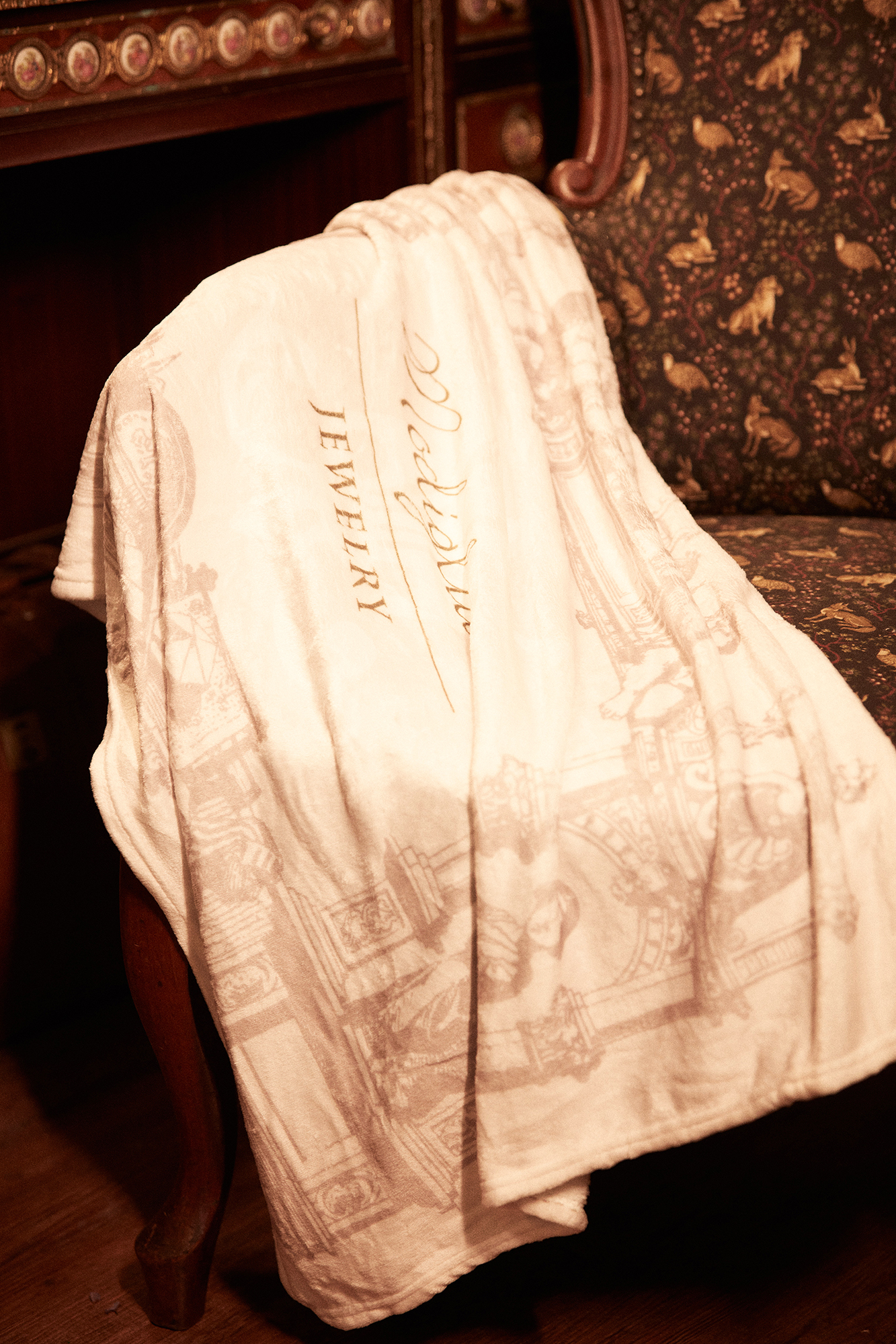 Modigliani 法蘭絨輕柔毯