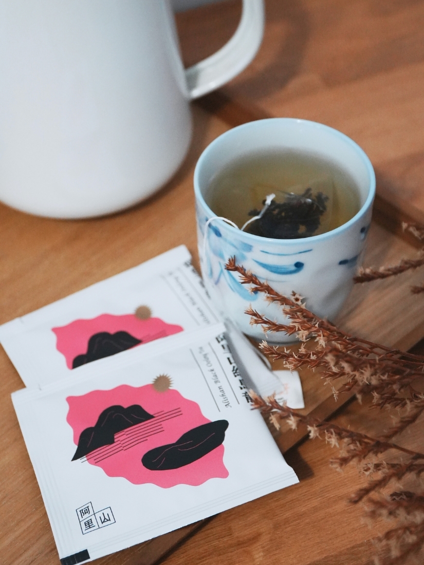 来好】オリジナル阿里山紅烏龍茶|來好 台湾雑貨店
