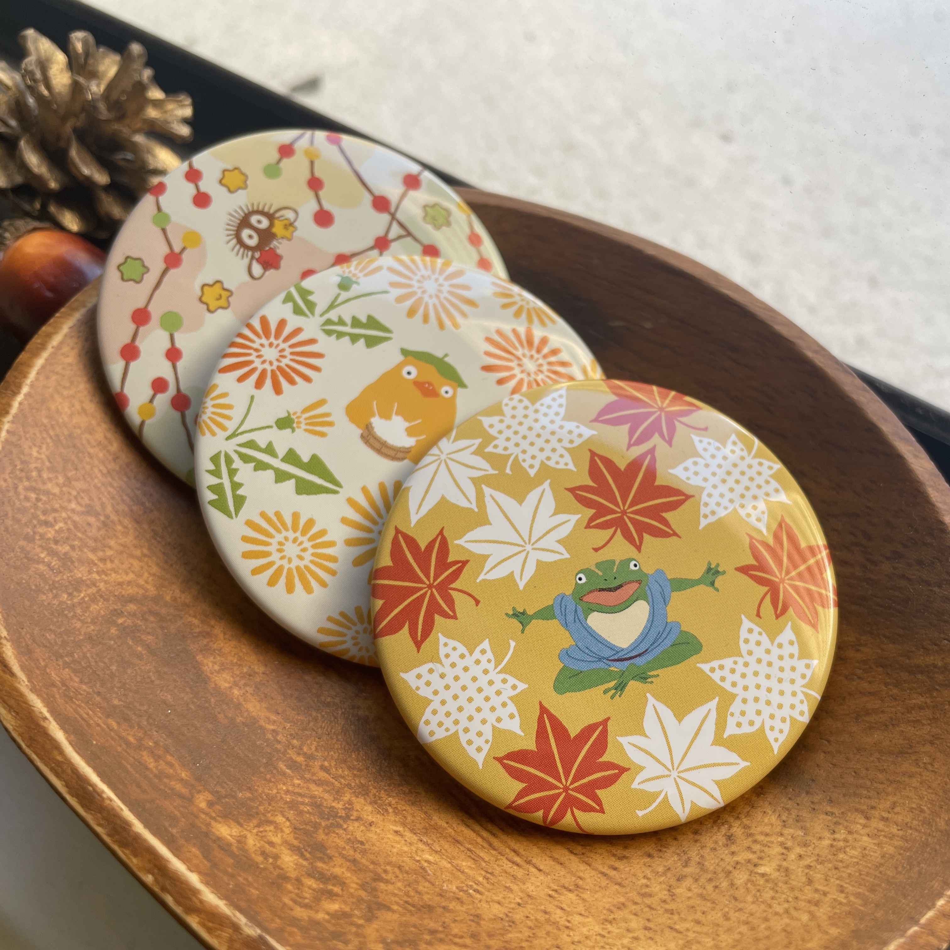 招福胸章 神隱少女 楓葉花樣