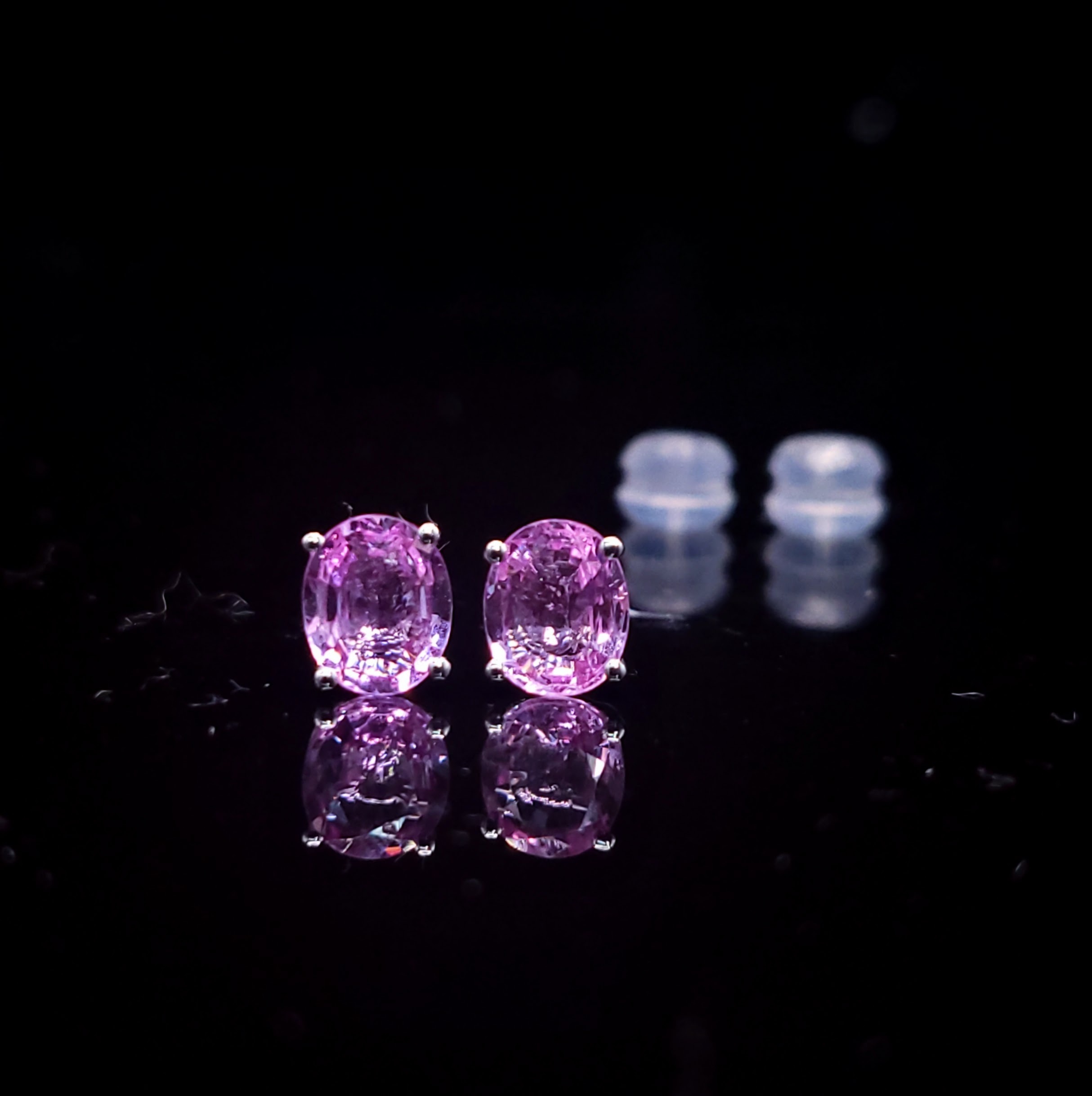 全新18K白金【主石1卡45份粉紅藍寶】耳環