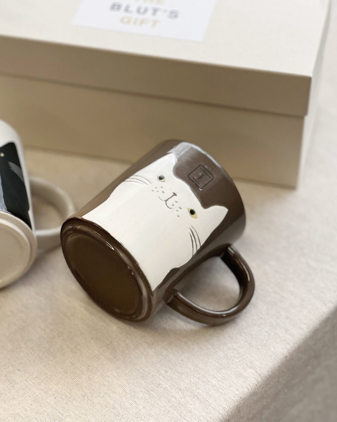 六魯 美濃燒 貓水杯 啡色｜Blut's