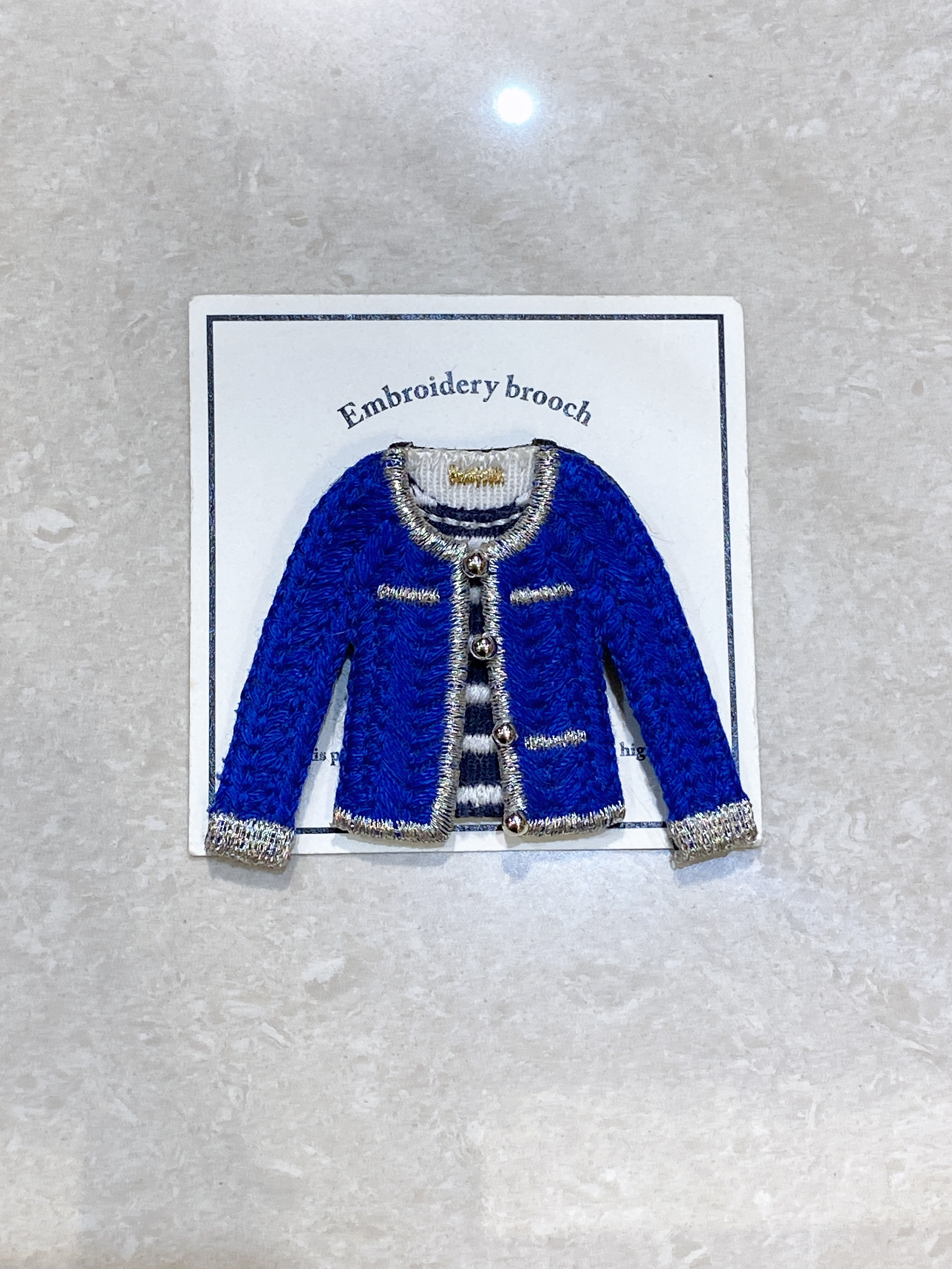 刺繡軟泥金釦外套胸針