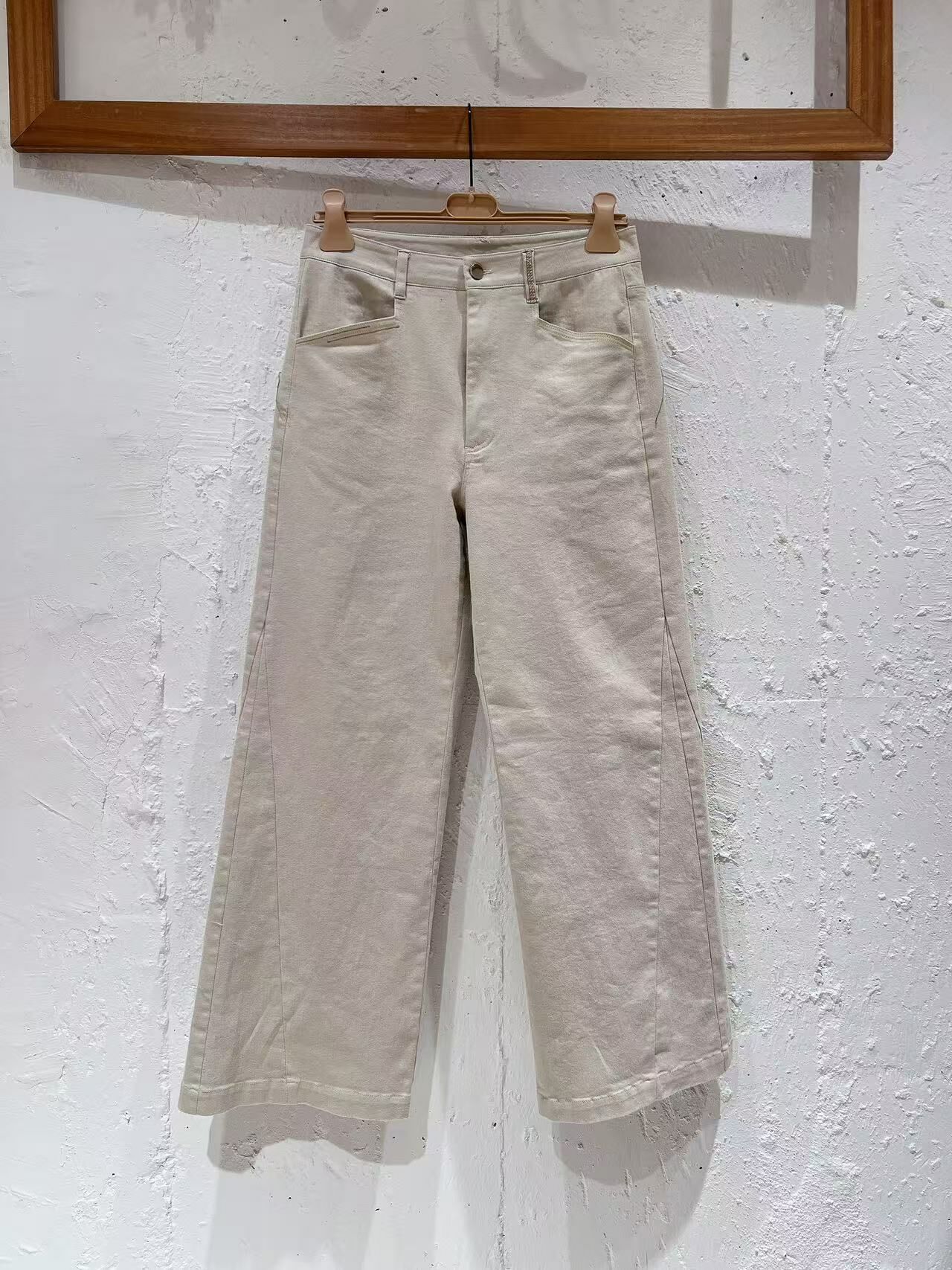 卡其色直筒長褲 -T