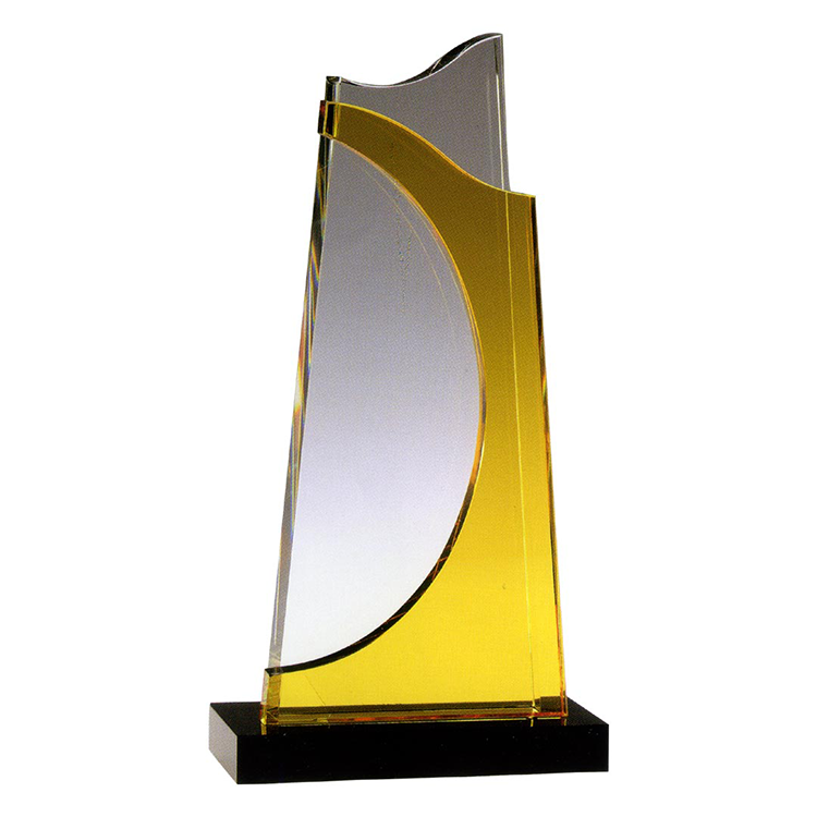 鹿港窯水晶獎座｜晶瑩設計與奪目色彩 彰顯榮耀與品味